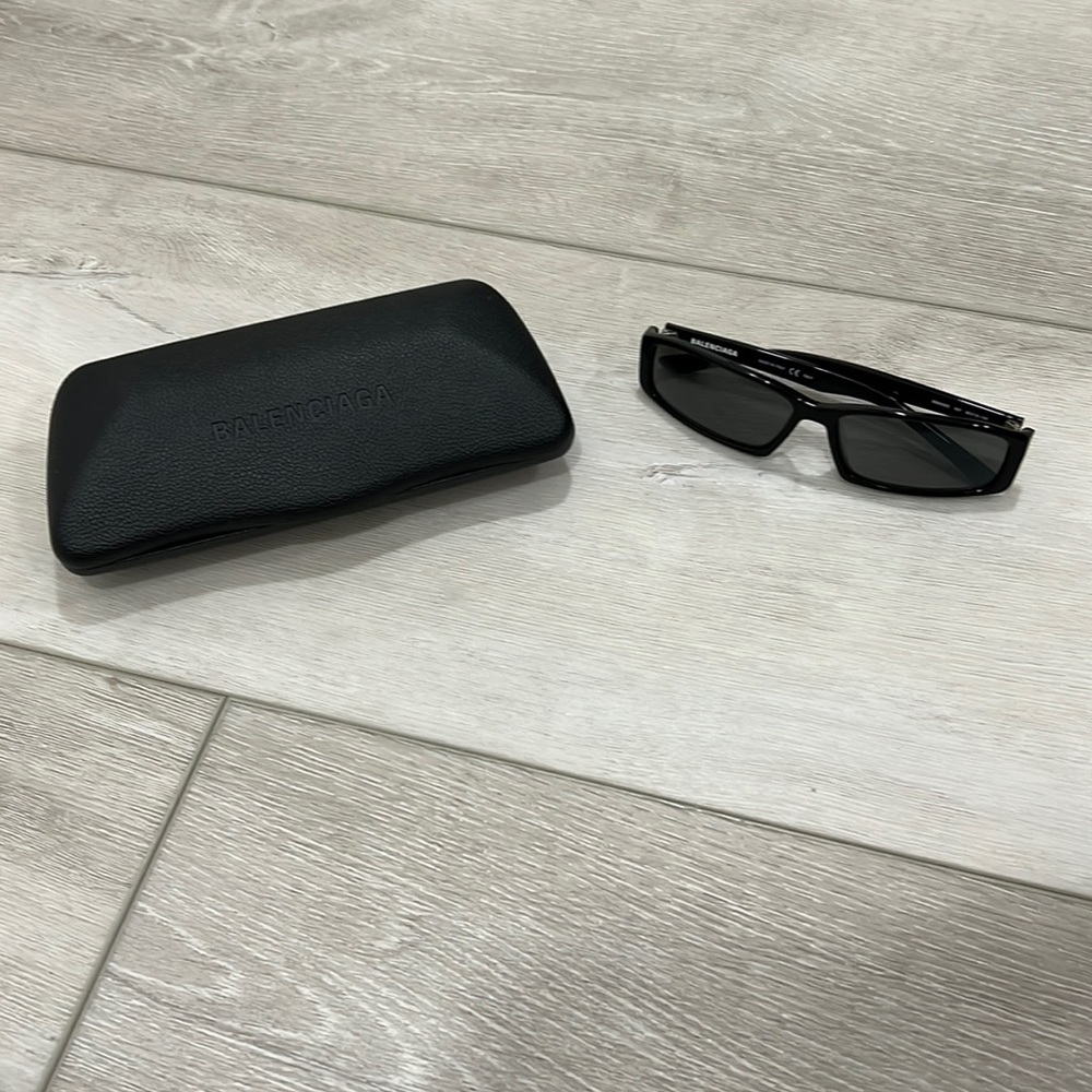 Balenciaga BB0008S Unisex Sunglasses